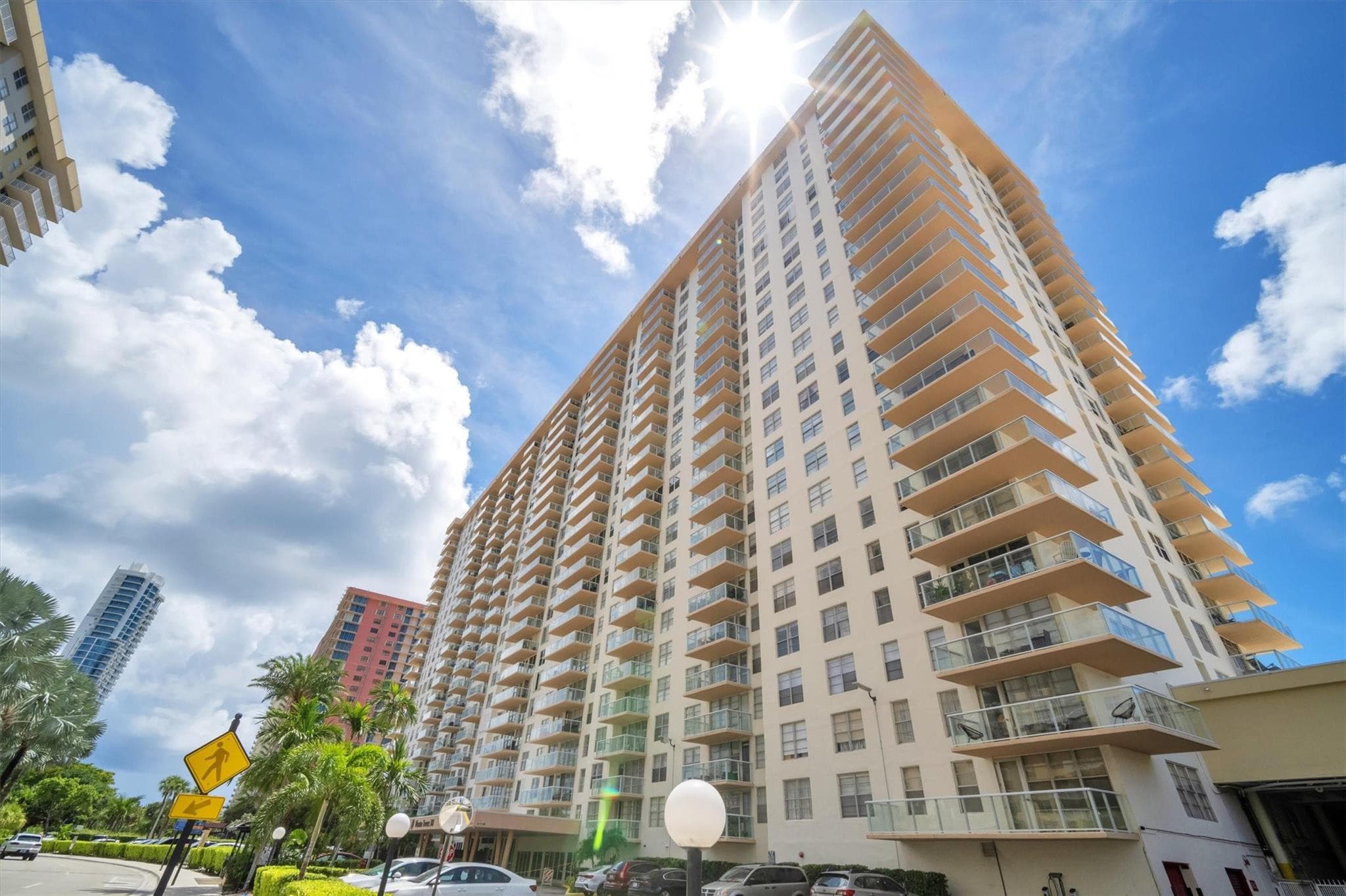 230 174th Street 814, Sunny Isles Beach, FL 33160, Unit 814 - Photo 1