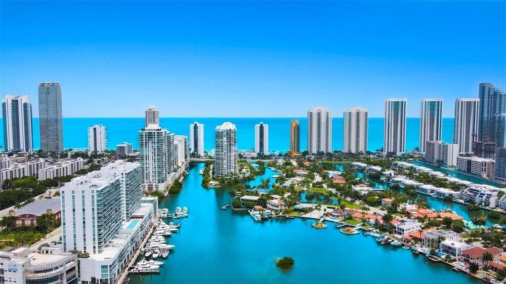 400 Sunny Isles Boulevard 2005, Sunny Isles Beach, FL 33160, Unit 2005 - Photo 2