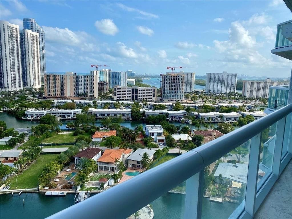 16500 Collins Avenue 2052, Sunny Isles Beach, FL 33160, Unit 2052 - Photo 2