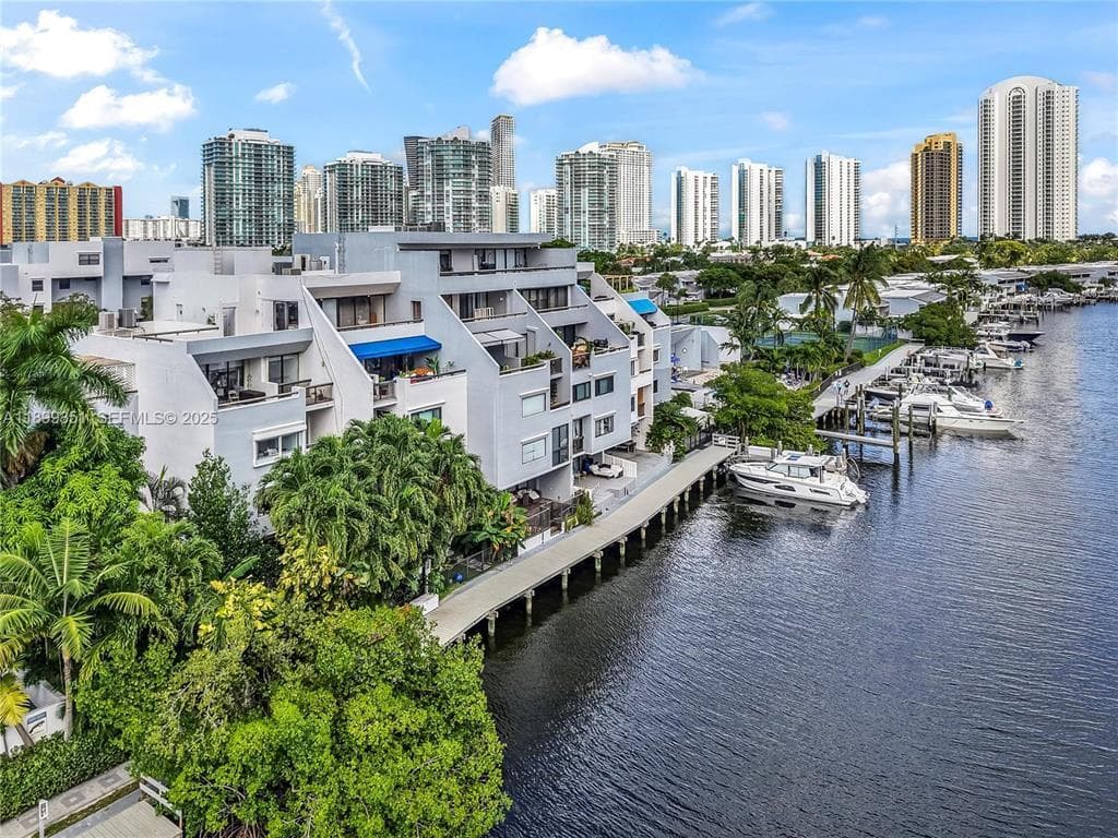 430 Poinciana Drive 1710, Sunny Isles Beach, FL 33160, Unit 1710