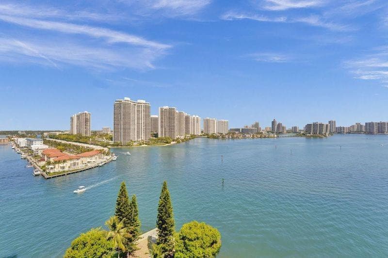301 174th Street 1401, Sunny Isles Beach, FL 33160, Unit 1401 - Photo 1