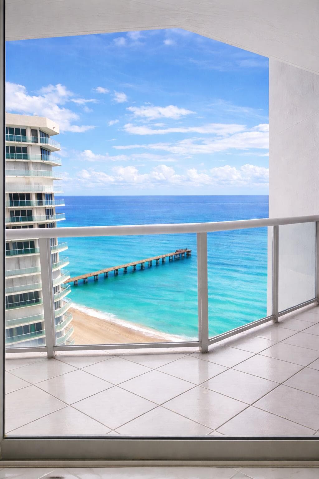 16425 Collins Avenue 2514, Sunny Isles Beach, FL 33160, Unit 2514 - Photo 1