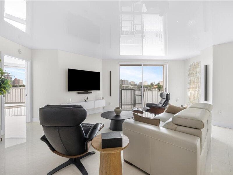 18260 N Bay Road 418, Sunny Isles Beach, FL 33160, Unit 418 - Photo 2