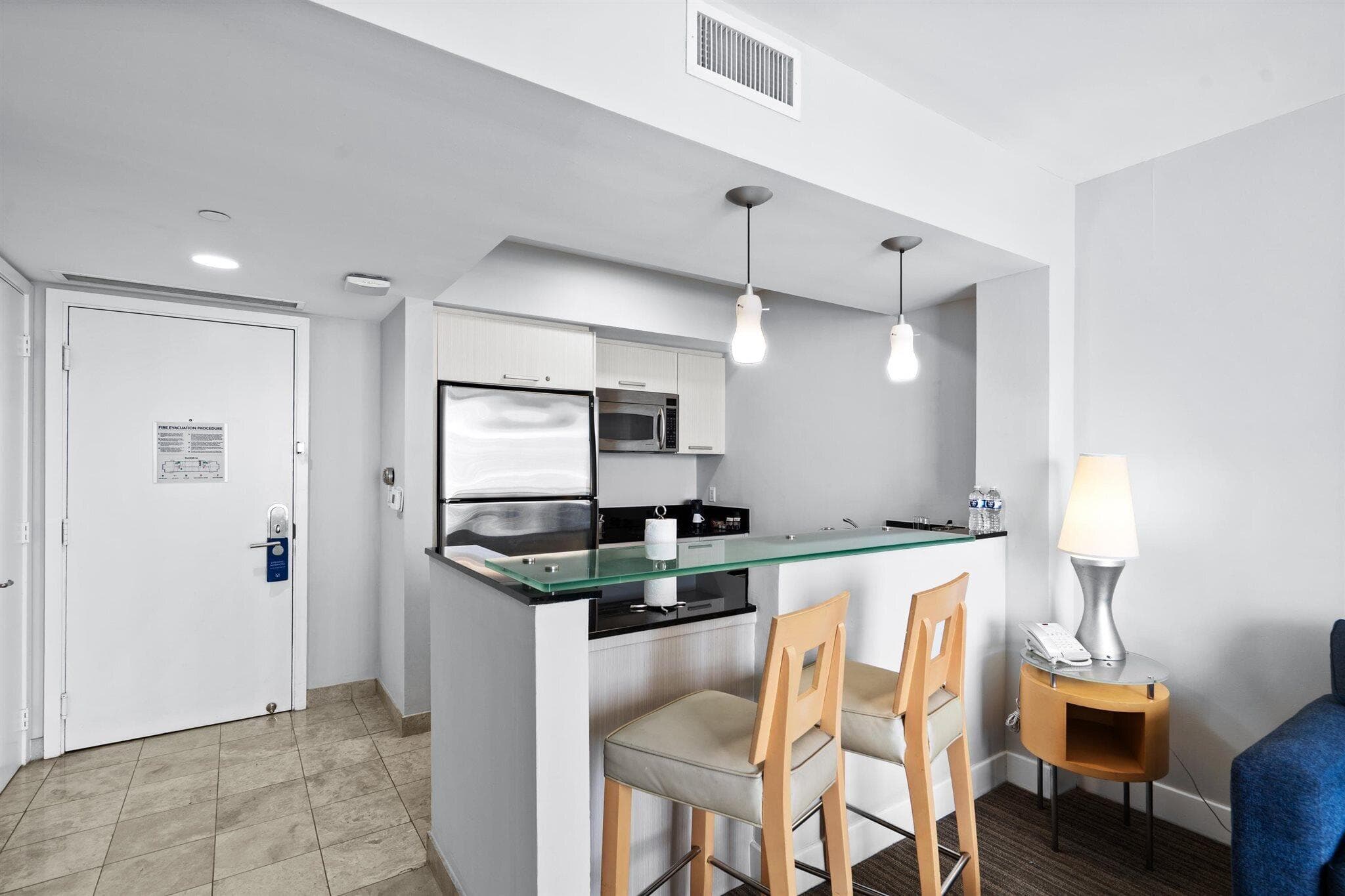 18683 Collins Avenue 1403, Sunny Isles Beach, FL 33160, Unit 1403 - Photo 3